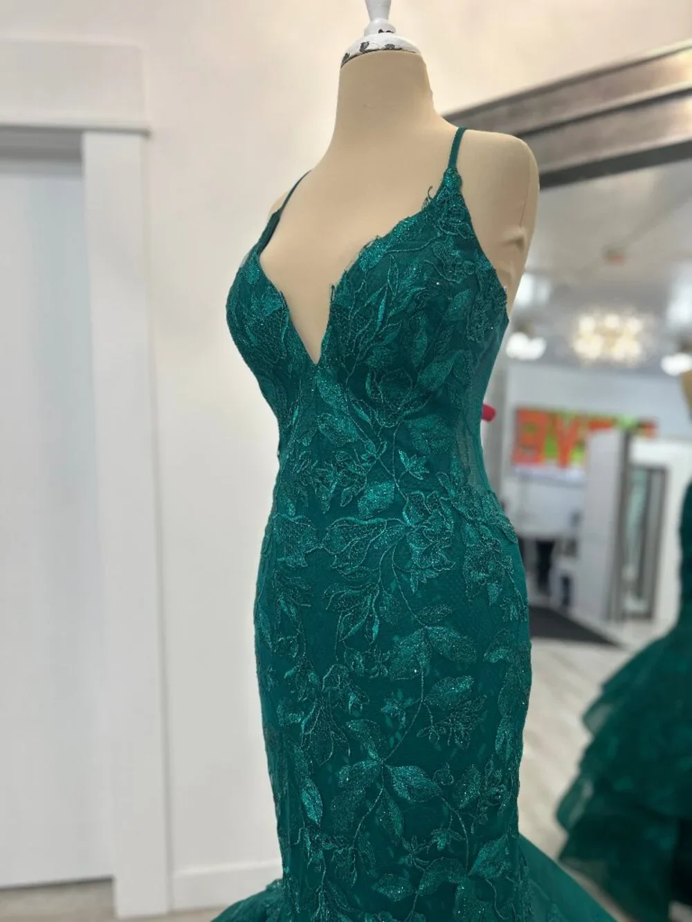 Ellie Wilde EW35062 Emerald Mermaid Prom Dress – Size 12 – New Store Sample - Picture 5 of 8